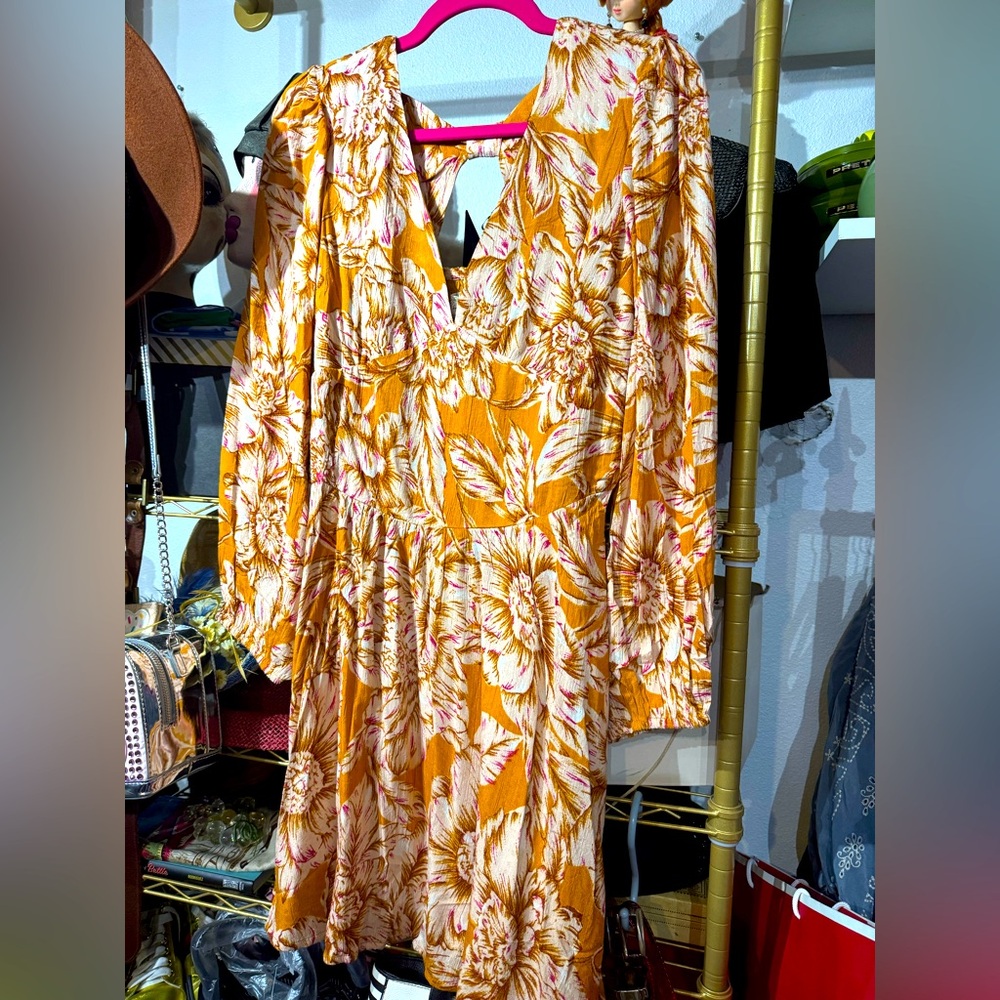 269 // NWT Band of the Free dress // M